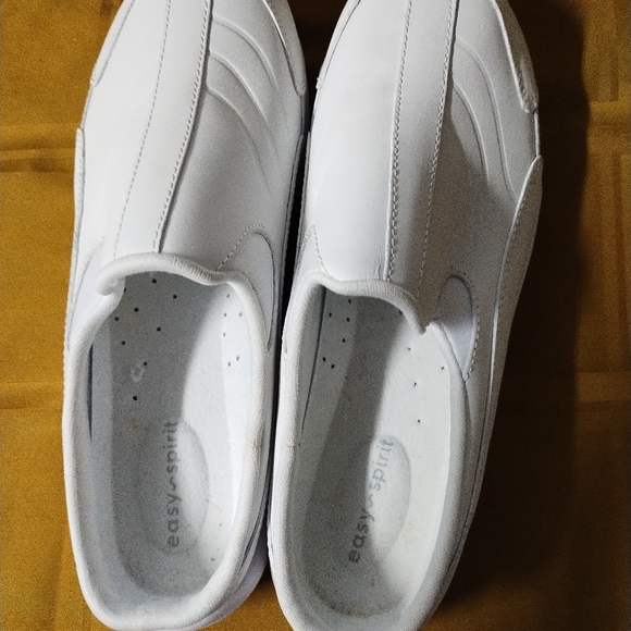 Easy spirit Clogs - Picture 3 of 3